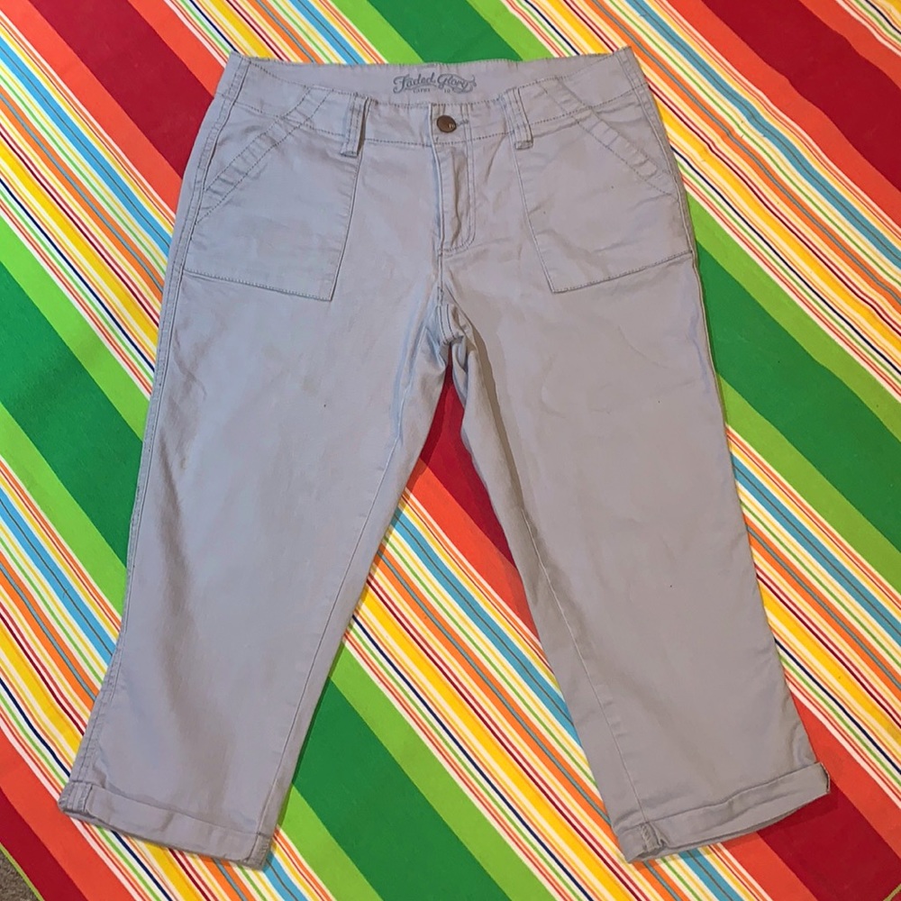 Like new!! Faded Glory Capris-Size 10